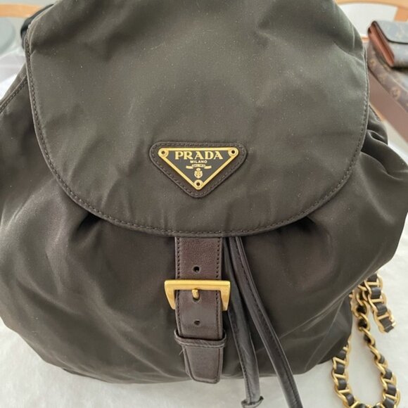 Rare Vintage Prada Small Tessuto Backpack Bag with Chain B4821 - Picture 3 of 16